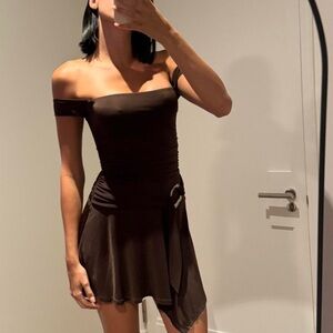Chic Asymmetrical Off-Shoulder Dress in Brown